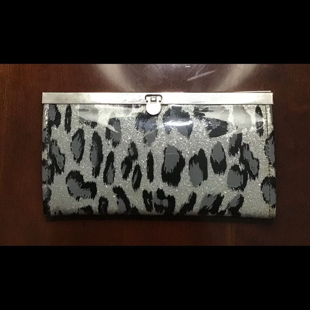 Silver Cheetah Print Wallet